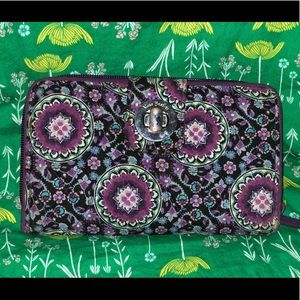 Vera Bradley Turnlock Wallet - Lilac Medallion